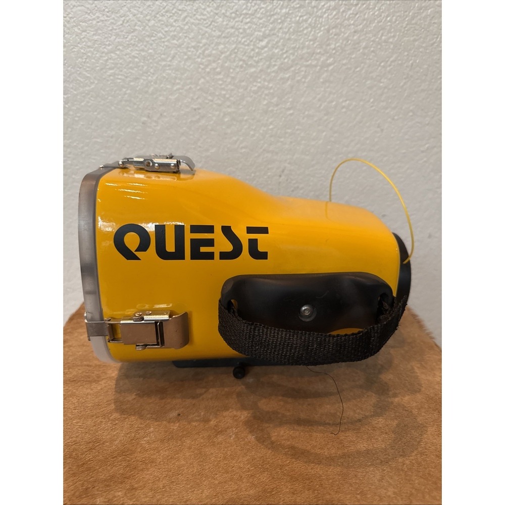Quest HiBand Underwater Scuba Video Camera Housing